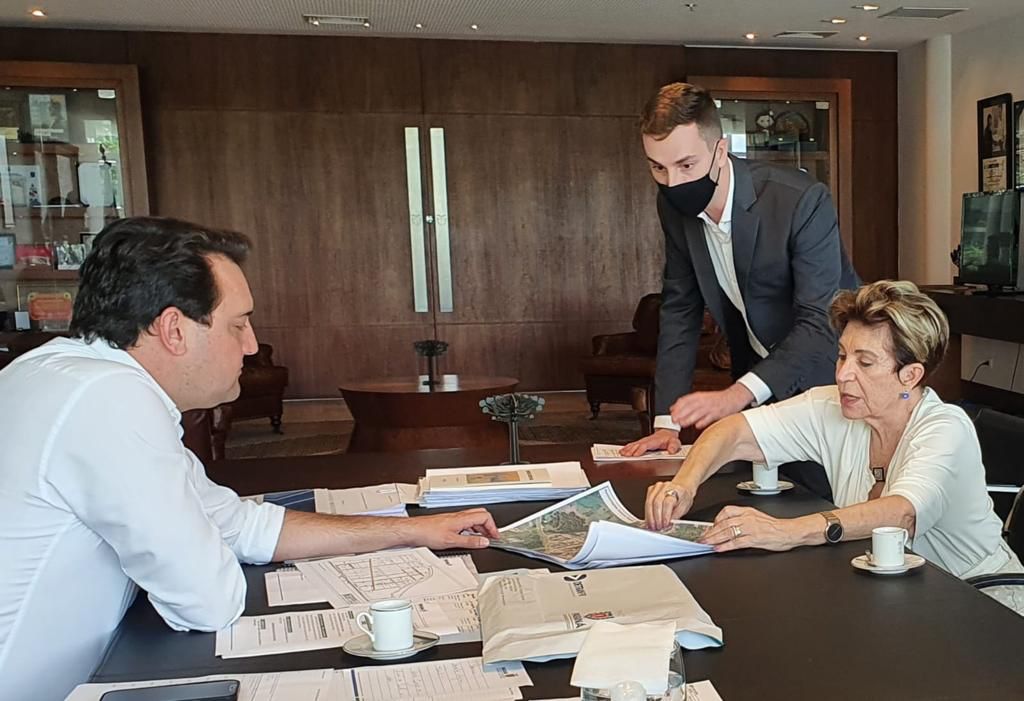 Prefeita Elizabeth e Ratinho Jr anunciam instalação da Nissin em Ponta Grossa