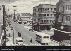 Edifício Criméia na Av. Vicente Machado