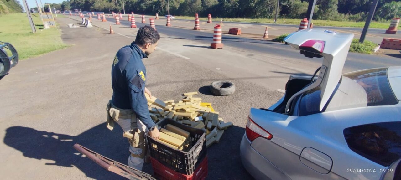 PRF apreende cerca de 203 kg de maconha em Guarapuava