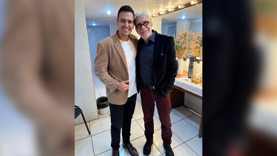 Moacyr Franco divide palco com Silvio Prandel no Cine Ópera