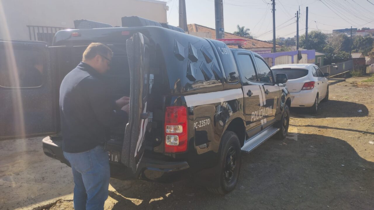 Polícia Civil prende casal envolvido em roubo a caminhoneiro em Ponta Grossa
