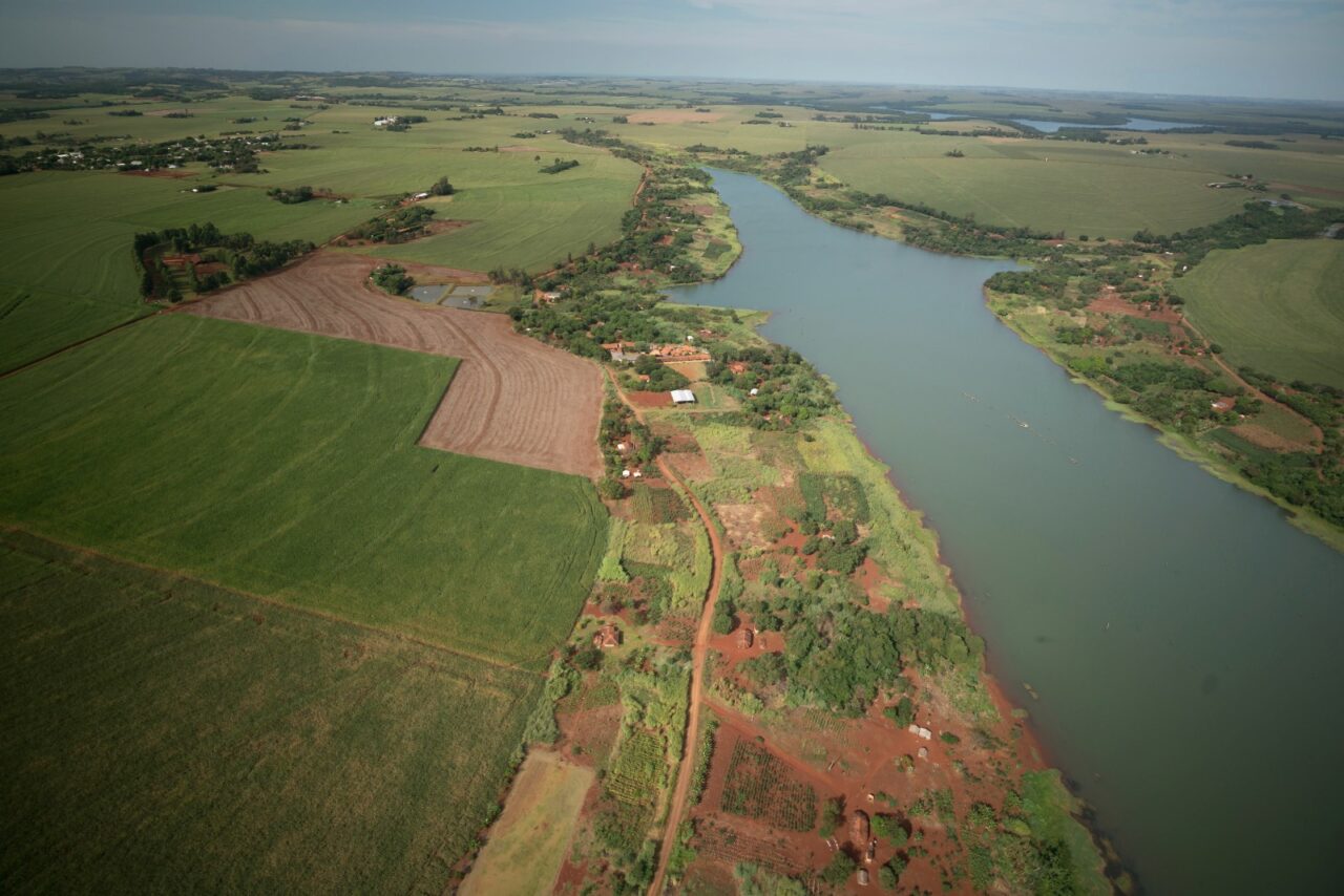 Justiça concede liminar da Itaipu contra deputado que espalhava fake news sobre causa indígena