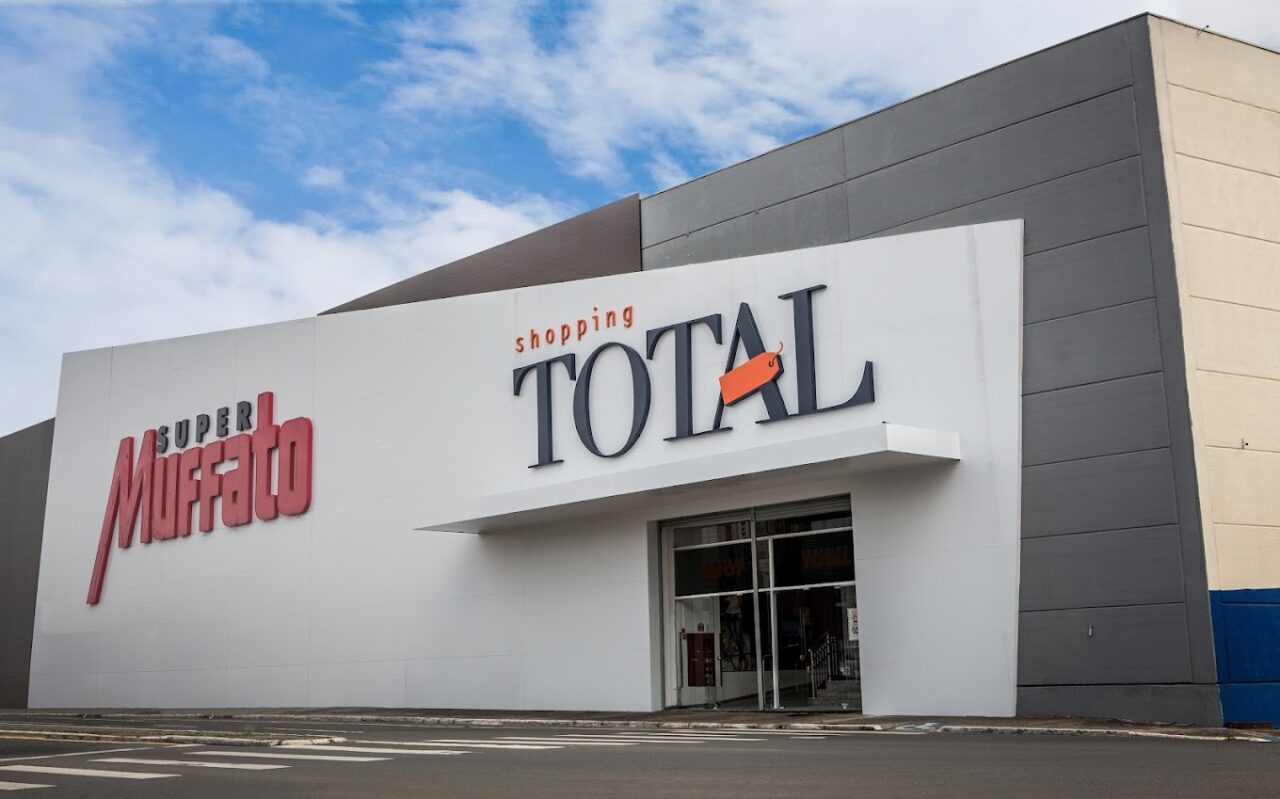 Super Muffato se despede do Shopping Total e inaugura nova fase no Max Atacadista