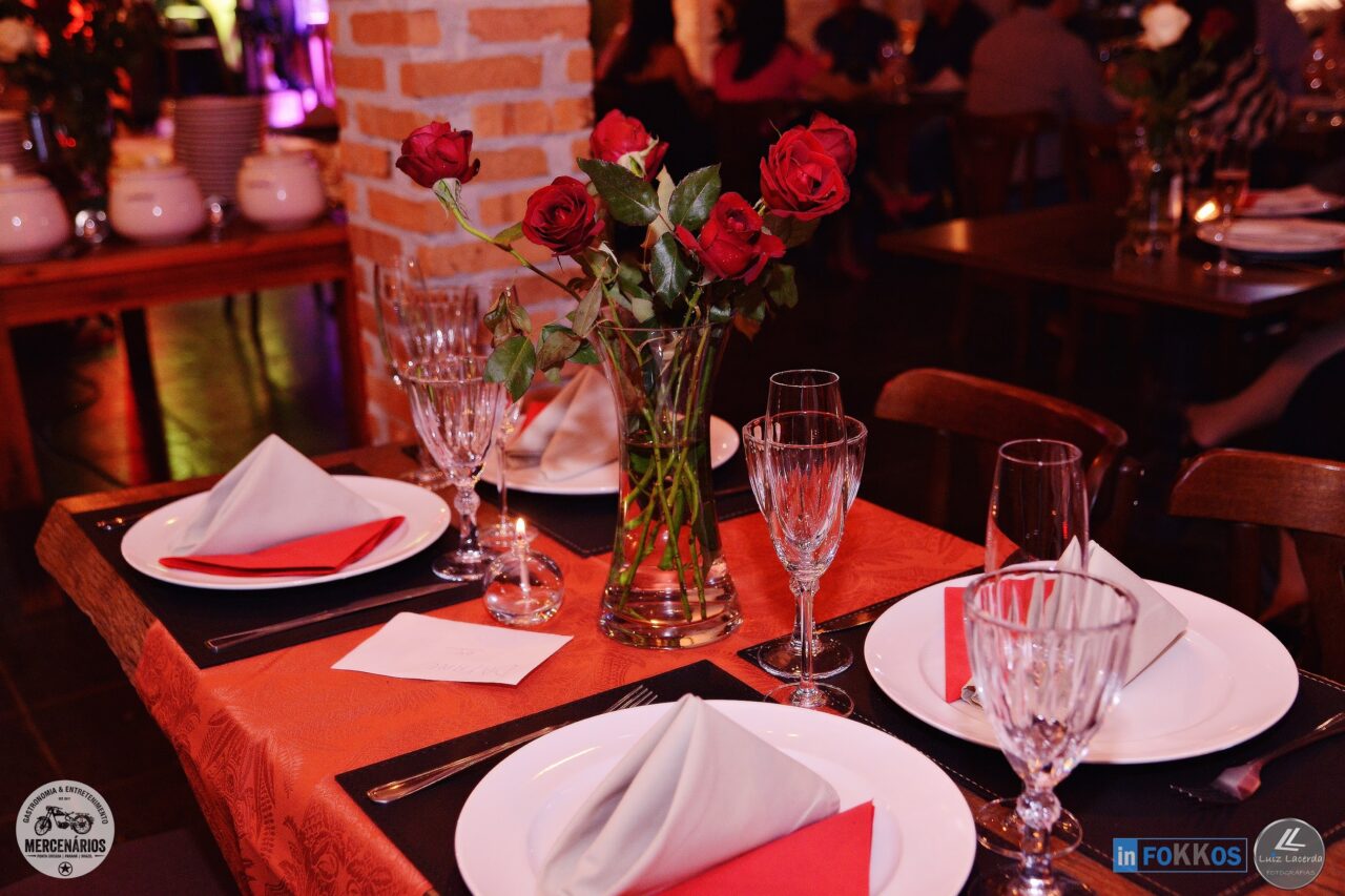 Um brinde a elas: jantar especial de Dia das Mulheres no Maverick Fazenda Pedra Verde