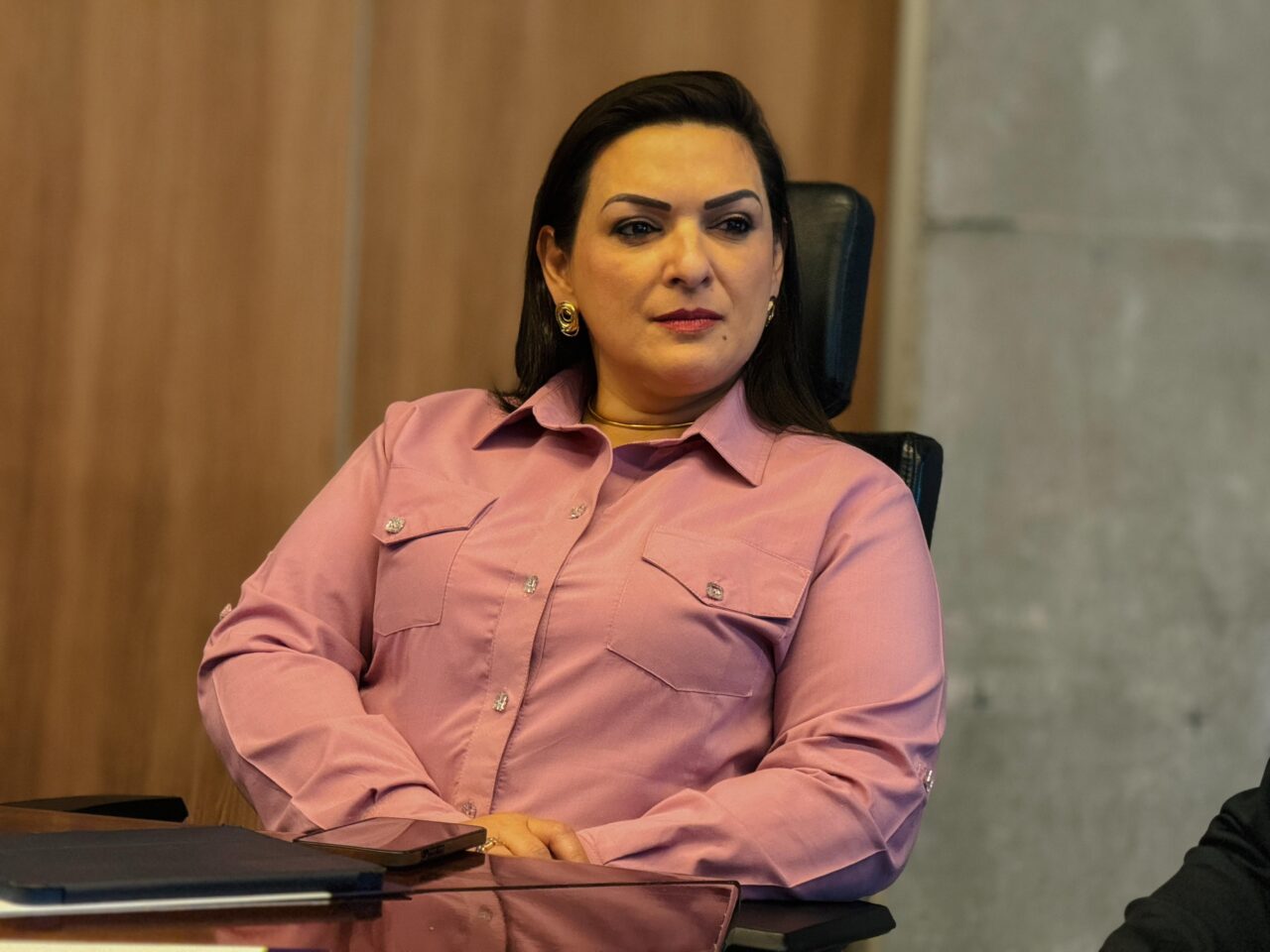 Mulher, prefeita e liderança: Elisangela Pedroso é a próxima convidada do Pontagrossauros nesta terça-feira (15)