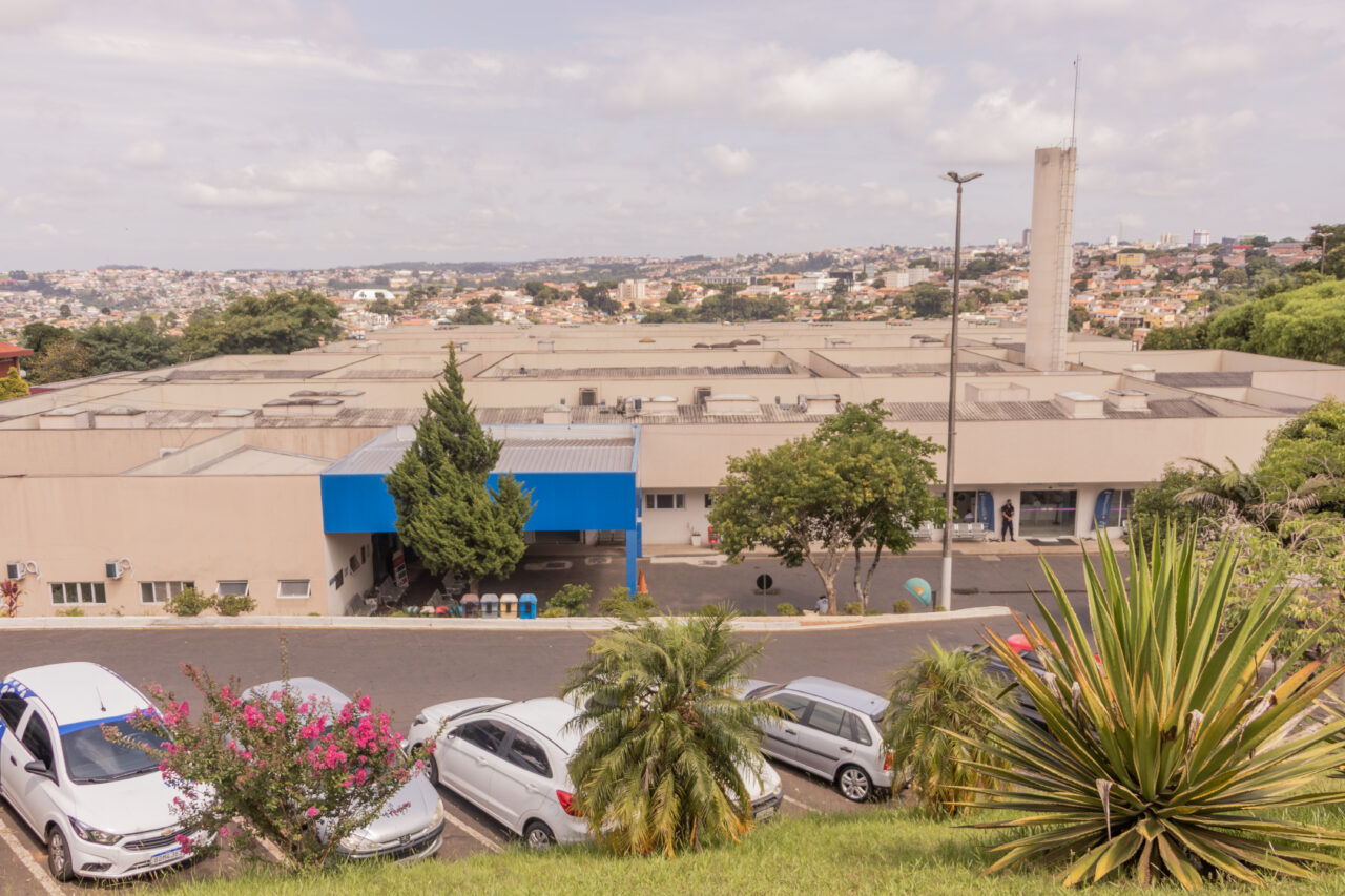UEPG reforma telhado do Hospital Materno-Infantil