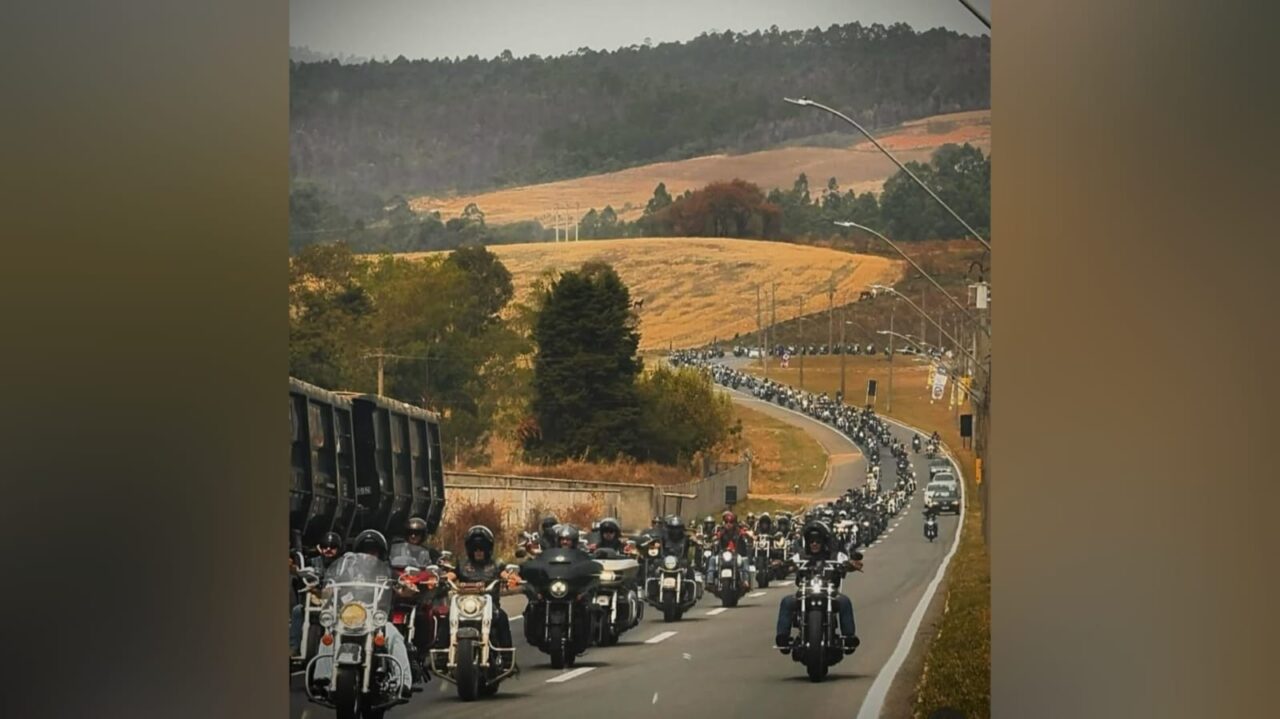 Motoclube histórico participa do Encontro de Autos Antigos em Ponta Grossa
