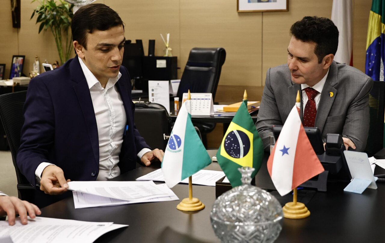 Aliel se reúne com Ministro das Cidades para debater obras para o Paraná