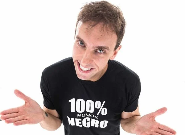 Justiça condena humorista Leo Lins a mais de 8 anos de prisão por falas preconceituosas