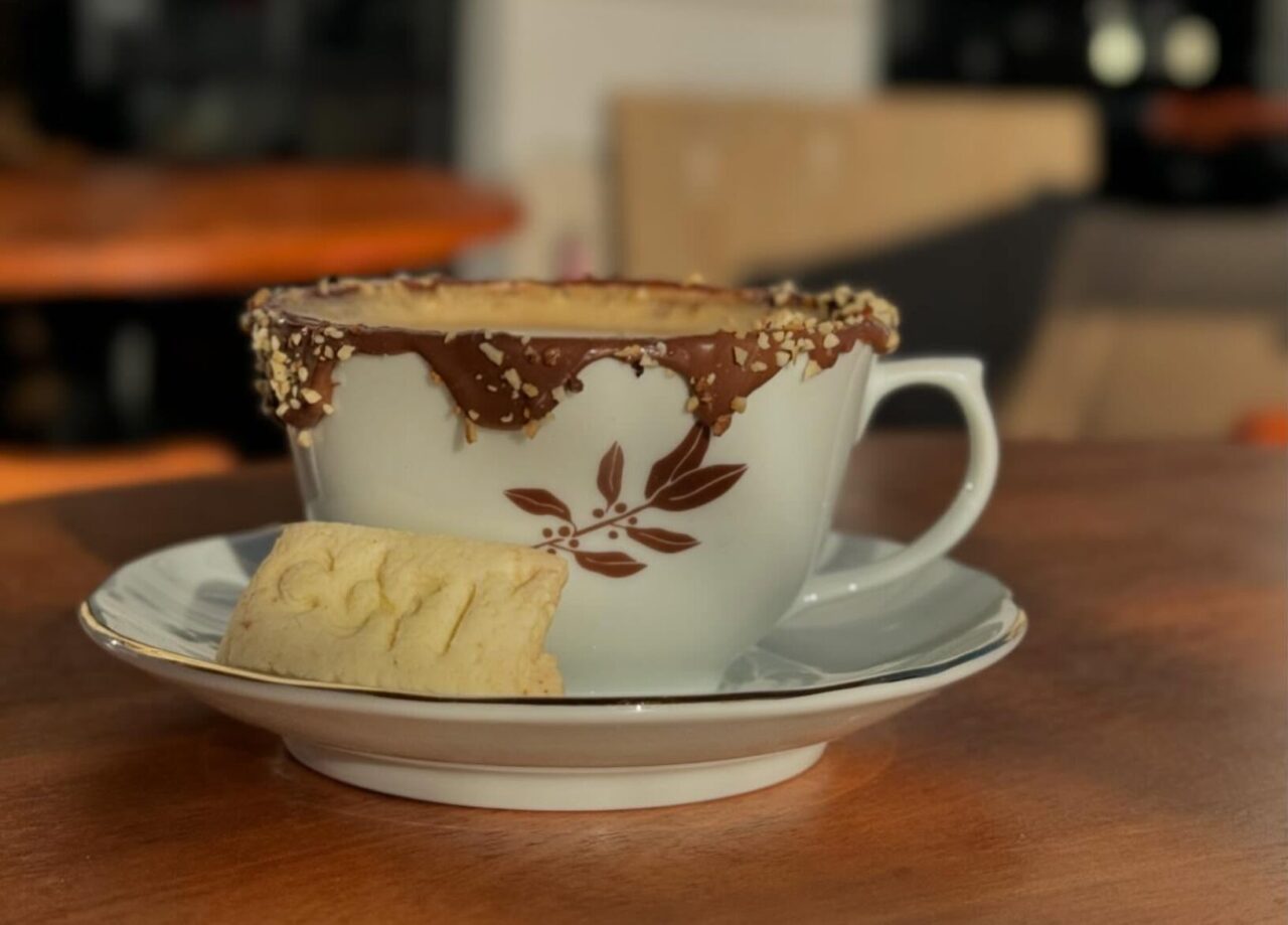 Sim, as pessoas julgam sua empresa pela capa. E a identidade visual fala antes de você