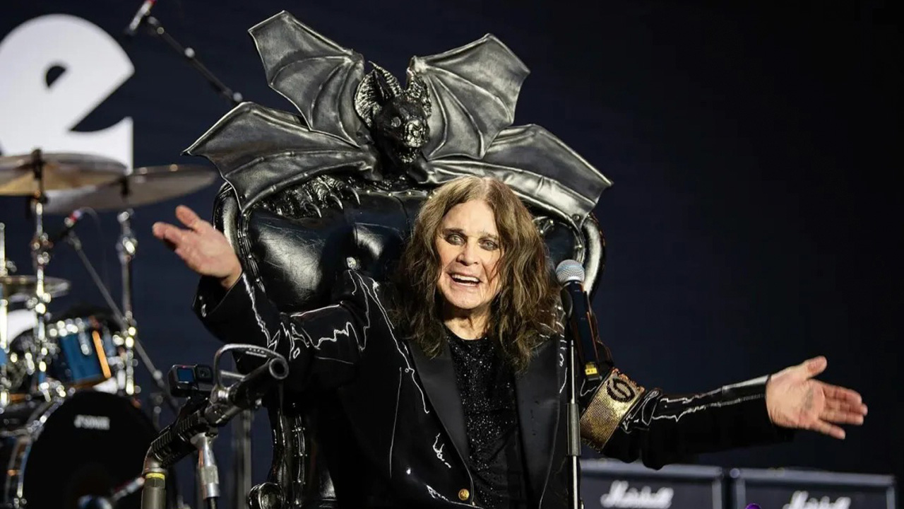 Morre Ozzy Osbourne, ex-vocalista do Black Sabbath, aos 76 anos