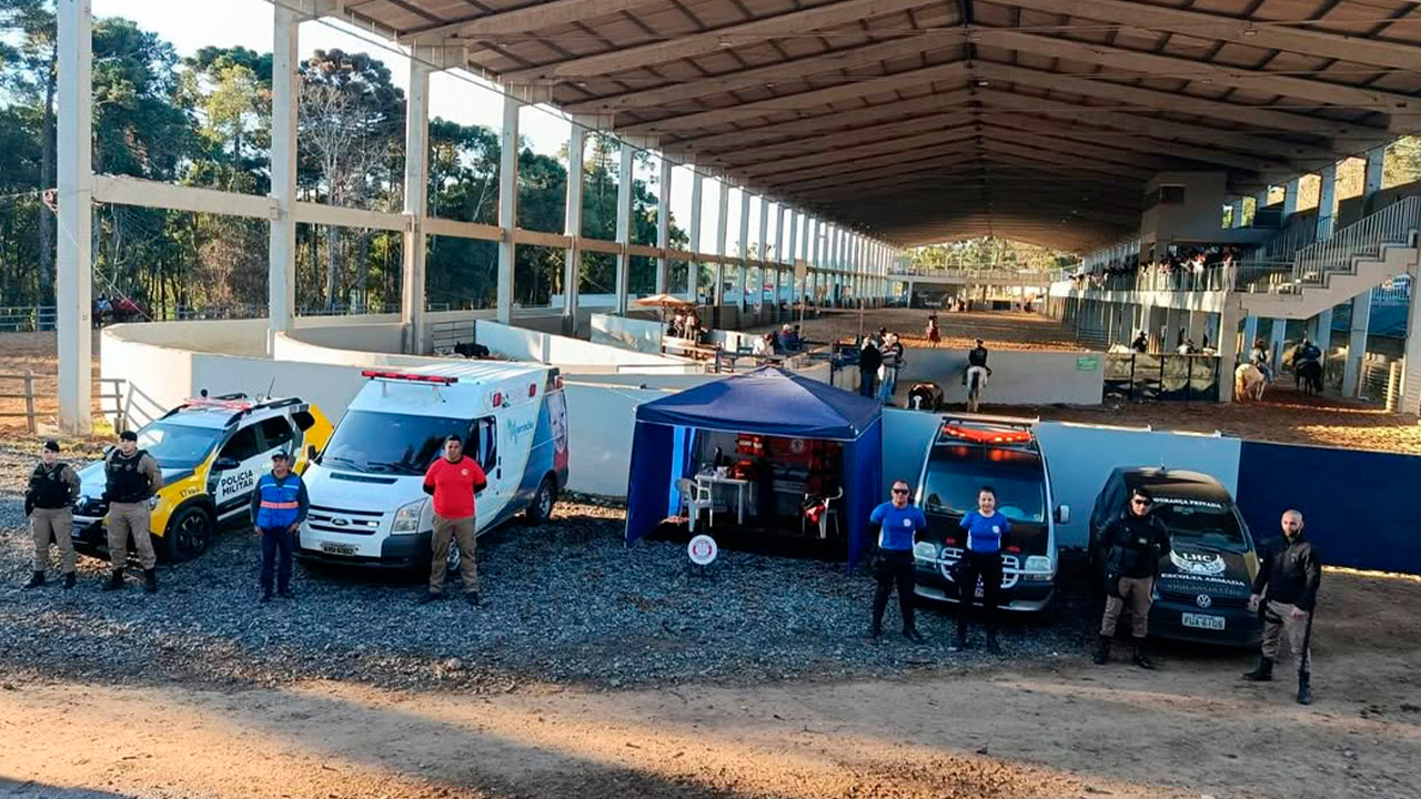 Bebê sobrevive após ser pisoteado por boi em rodeio no Paraná