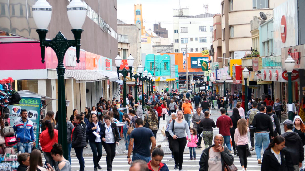 Confira o que abre e fecha durante o feriado em Ponta Grossa