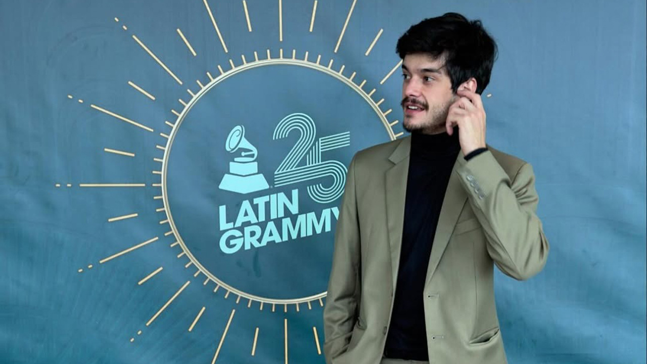 Artista ponta-grossense Matheus Stiirmer é indicado a duas categorias do Grammy Latino