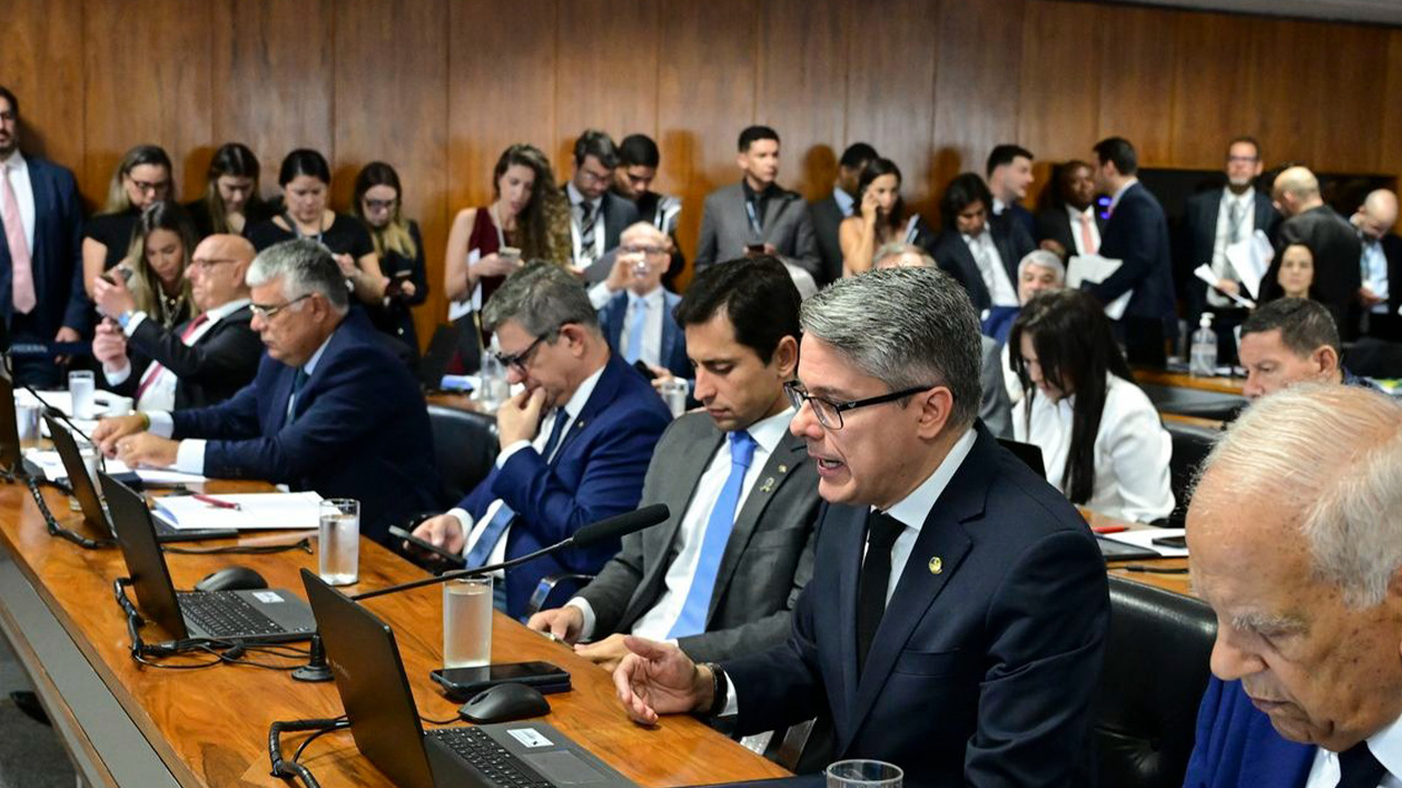 Senado rejeita PEC da Blindagem por unanimidade