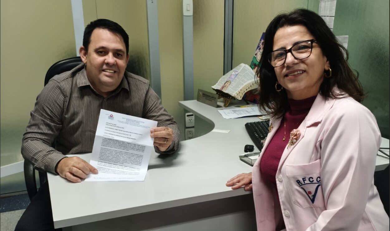 Professor Careca destina R$ 50 mil para Rede Feminina de Combate ao Câncer