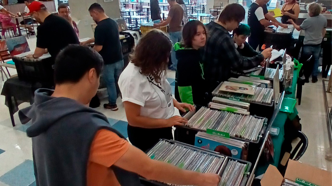 Feira Viniltagem traz lançamentos e raridades em vinil em Ponta Grossa