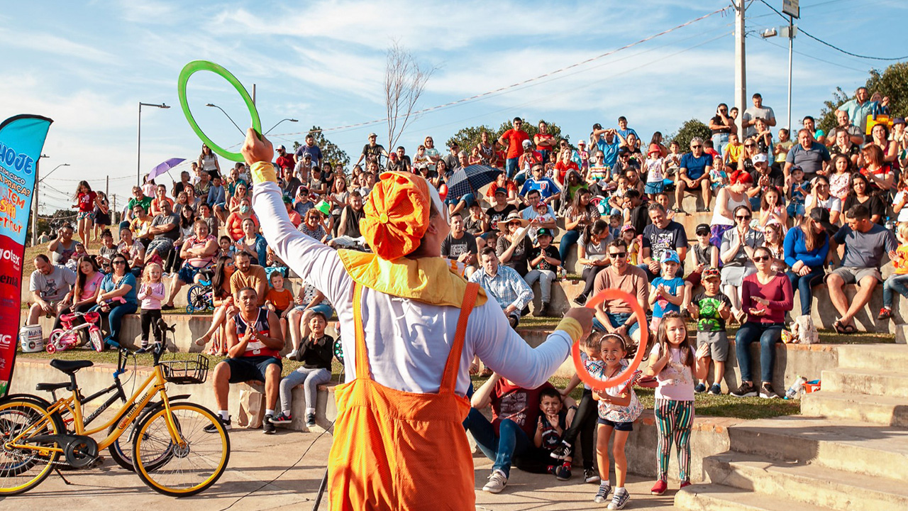 Circo “Picadeiro de Sonhos” apresenta espetáculo gratuito no Lago de Olarias neste domingo (19)