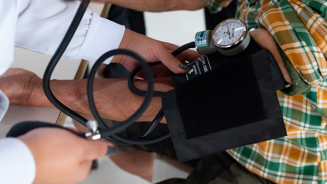 Prefeitura lança canal no WhatsApp para serviços de saúde e consulta de débitos