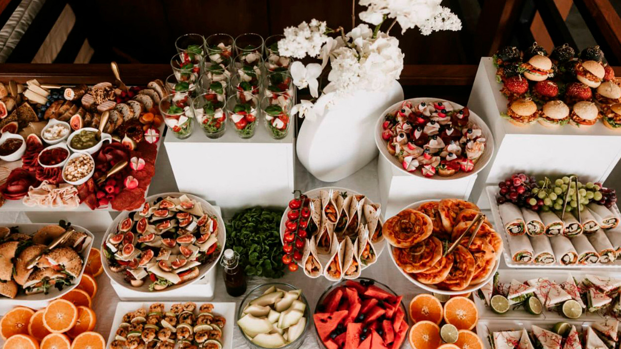 Zander Eventos apresenta as tendências de buffet que vão marcar 2026